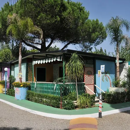 Village Internazionale キャンプ場