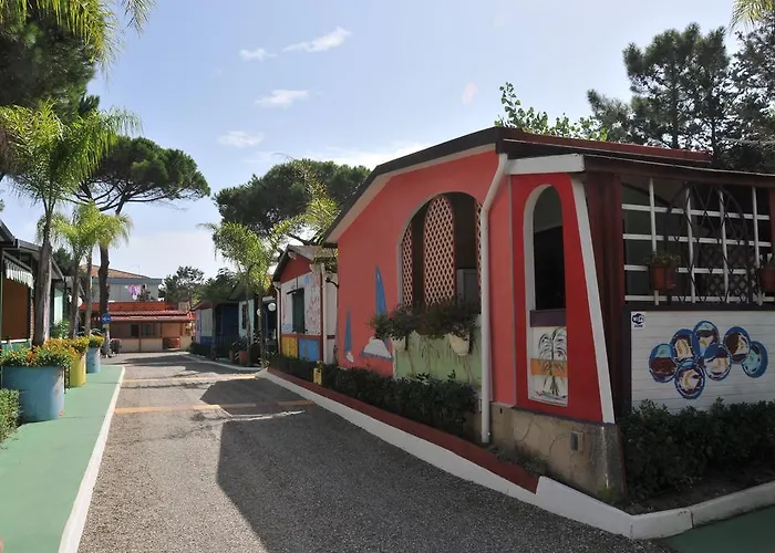 Campeggio Village Internazionale *